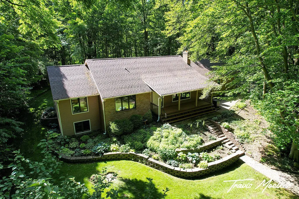 421 Sorrento Drive SE Gaines Charter Township MI 49315