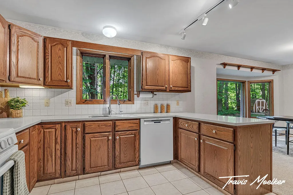 421 Sorrento Drive SE Gaines Charter Township MI 49315