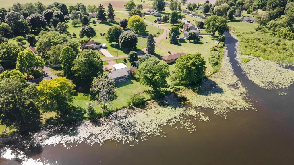 2937 Loehrs Landing Drive Rutland Charter Township MI 49058