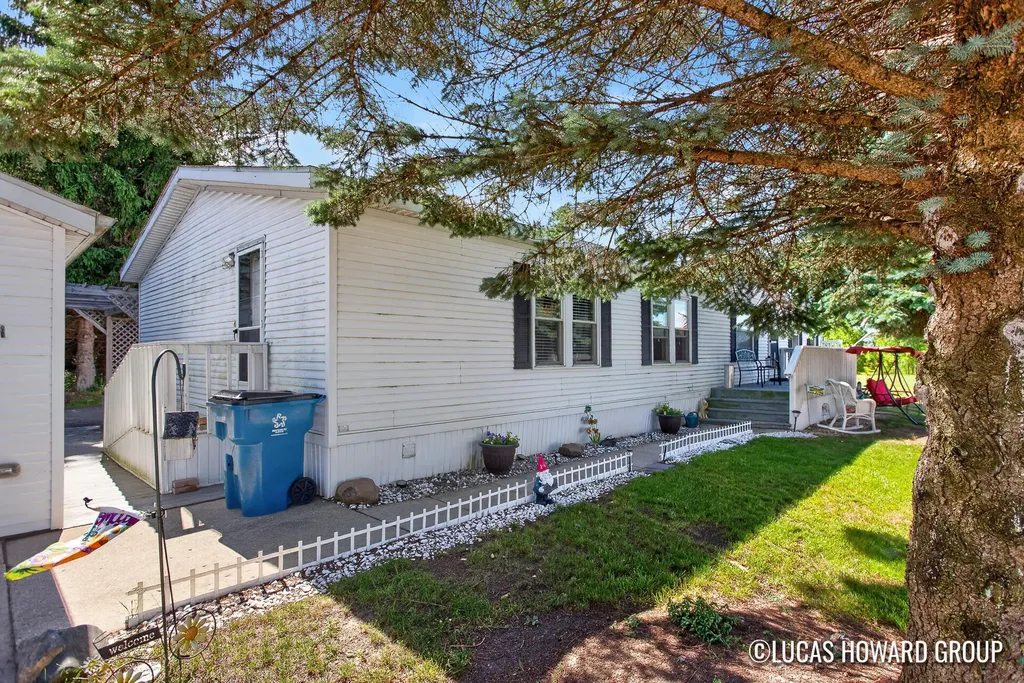 360 E Tuttle Road Ionia Township MI 48846