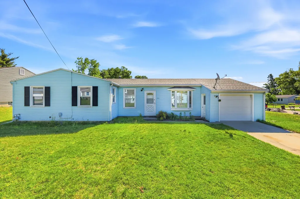 343 Brandywyne Drive NW Alpine Township MI 49321