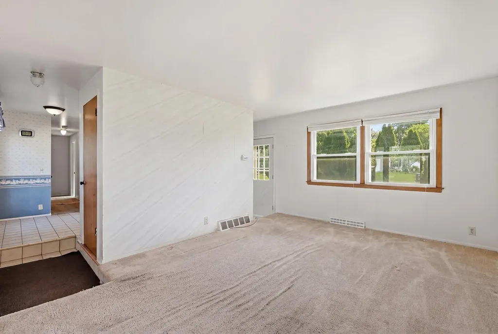 343 Brandywyne Drive NW Alpine Township MI 49321