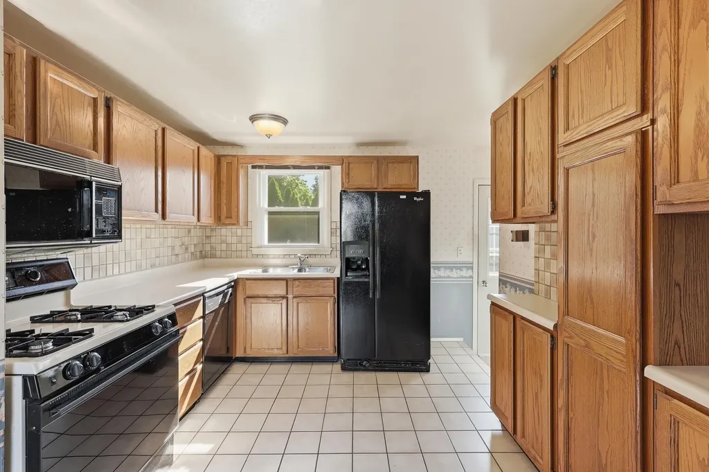 343 Brandywyne Drive NW Alpine Township MI 49321