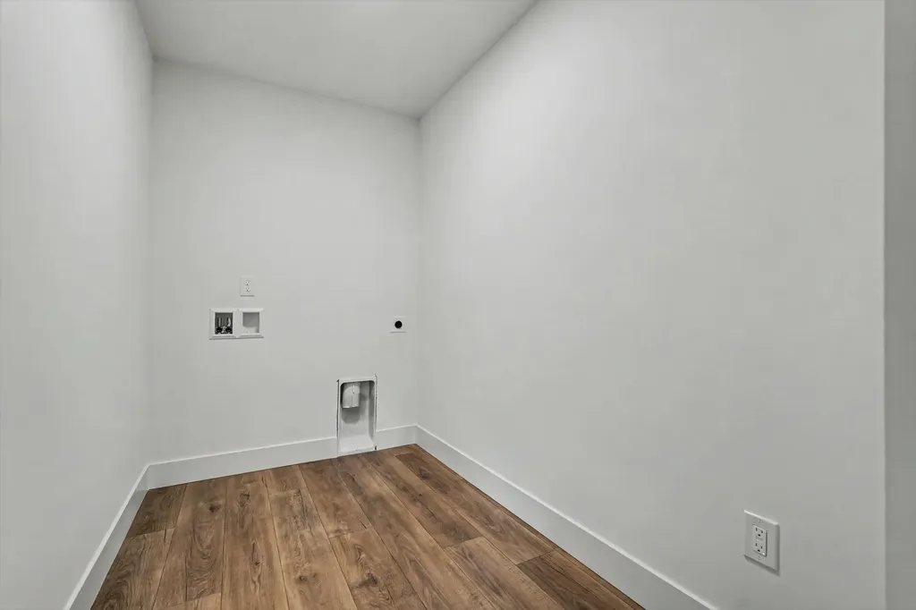 7964 Snow View Drive SE Caledonia Township MI 49302