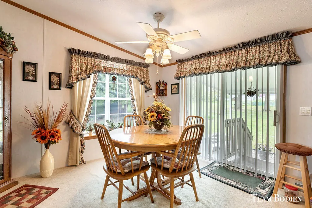 5547 Seagull Drive NE Plainfield Charter Township MI 49306