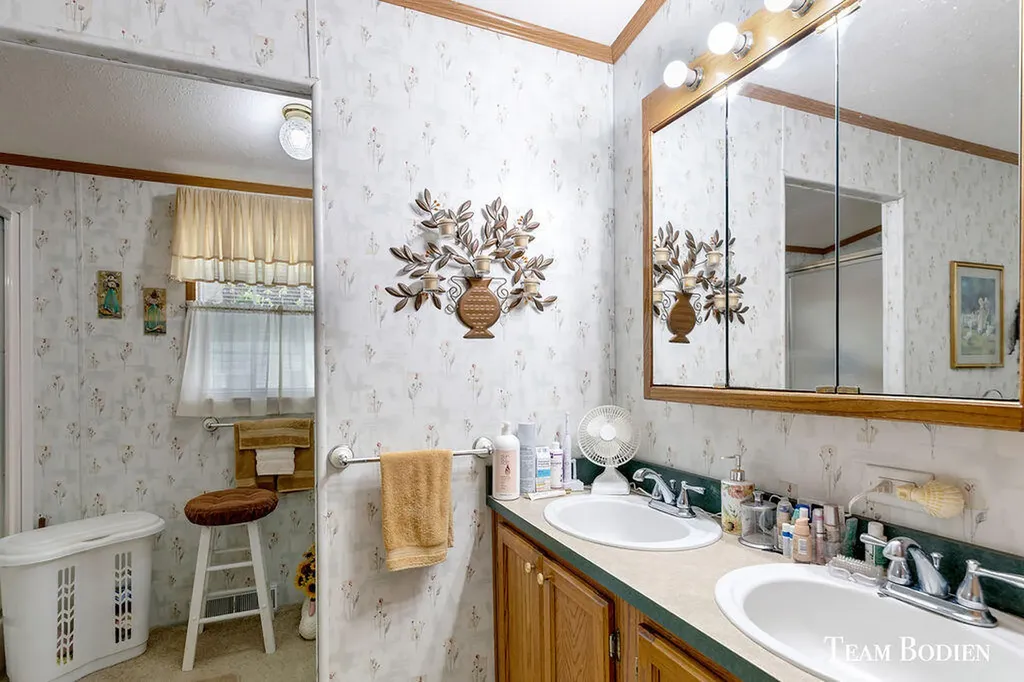 5547 Seagull Drive NE Plainfield Charter Township MI 49306