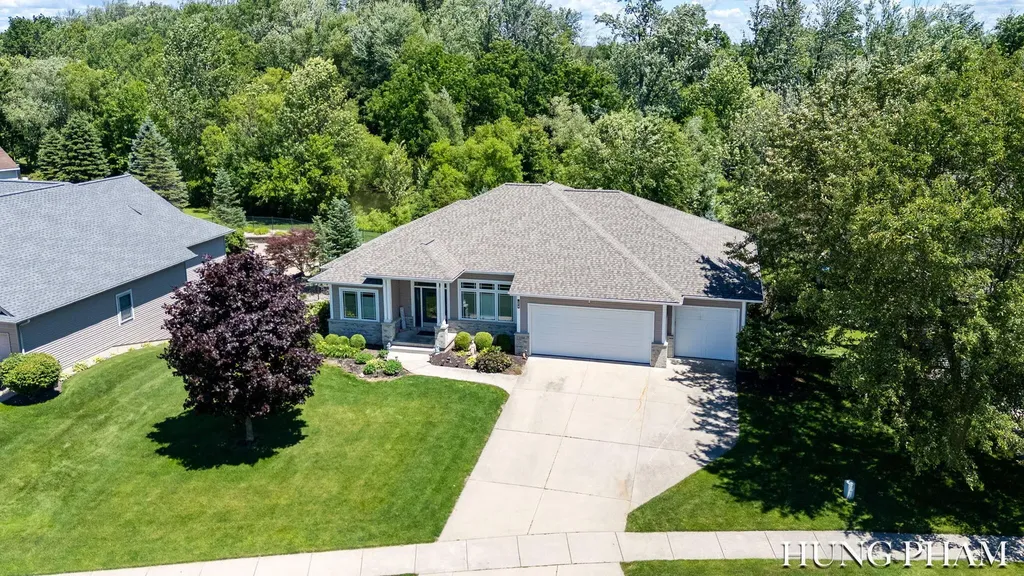 2136 Pleasant Pond Drive SW Byron Township MI 49315