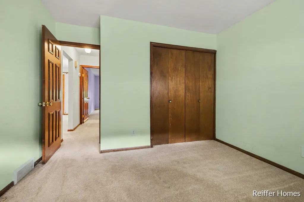 2638 Chatham Woods Drive SE Cascade Charter Township MI 49546