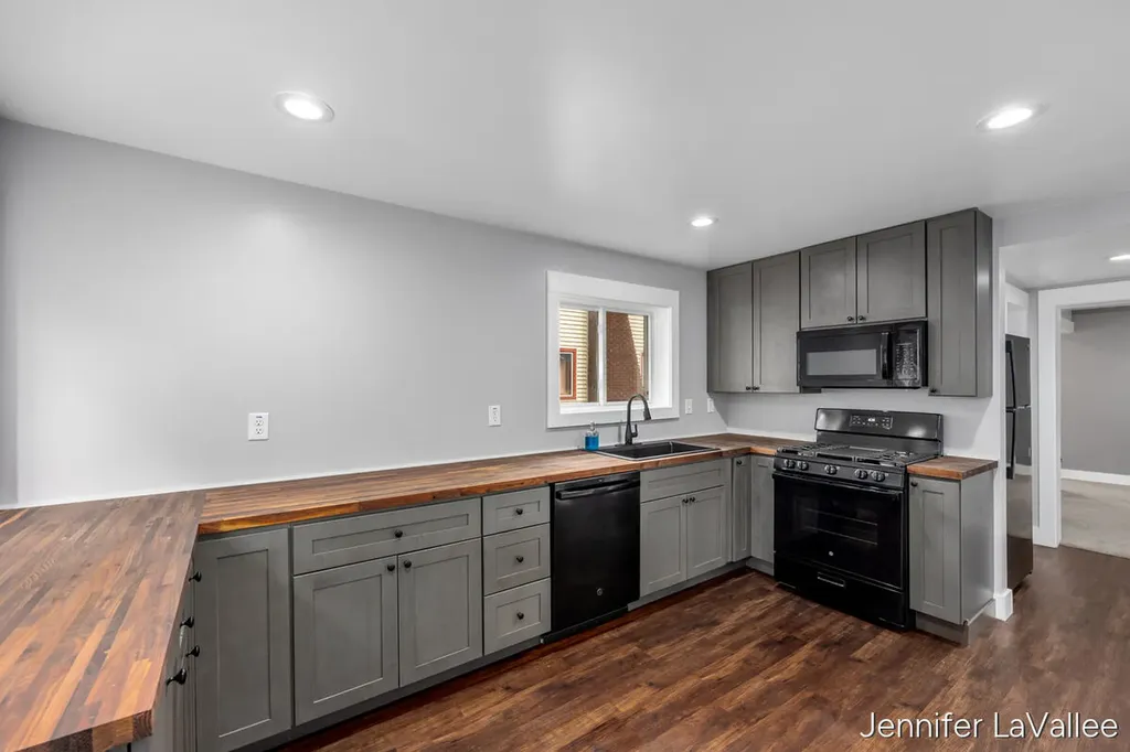 1059 Martin Luther King Junior Street SE Grand Rapids City MI 49507