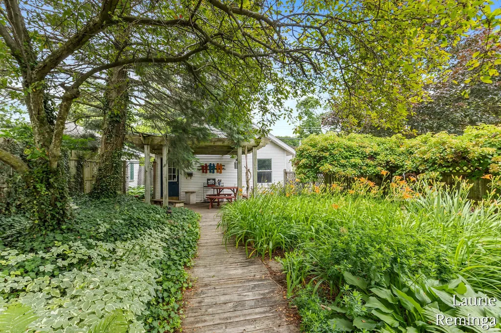 753 Lyon Street NE Grand Rapids City MI 49503