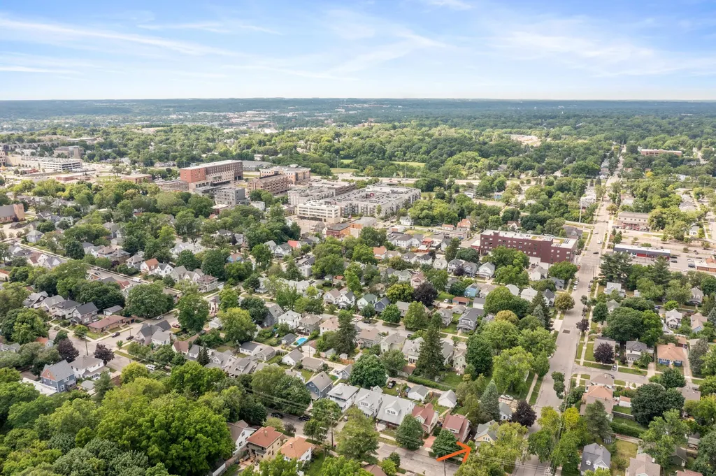 753 Lyon Street NE Grand Rapids City MI 49503