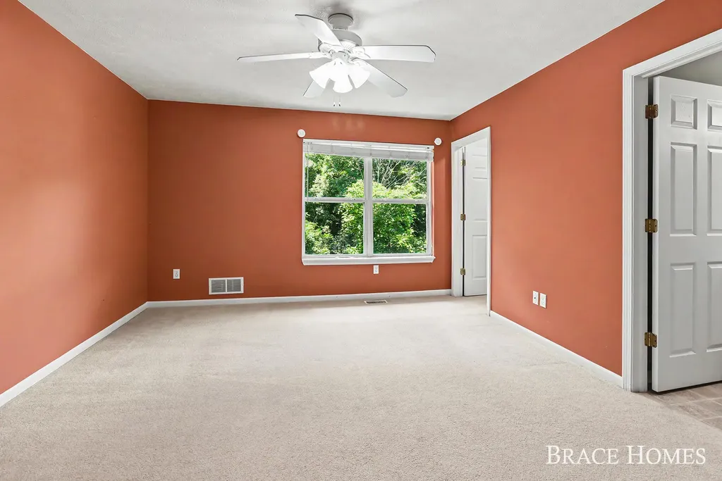 1776 Grand Court NE Grand Rapids Charter Township MI 49525