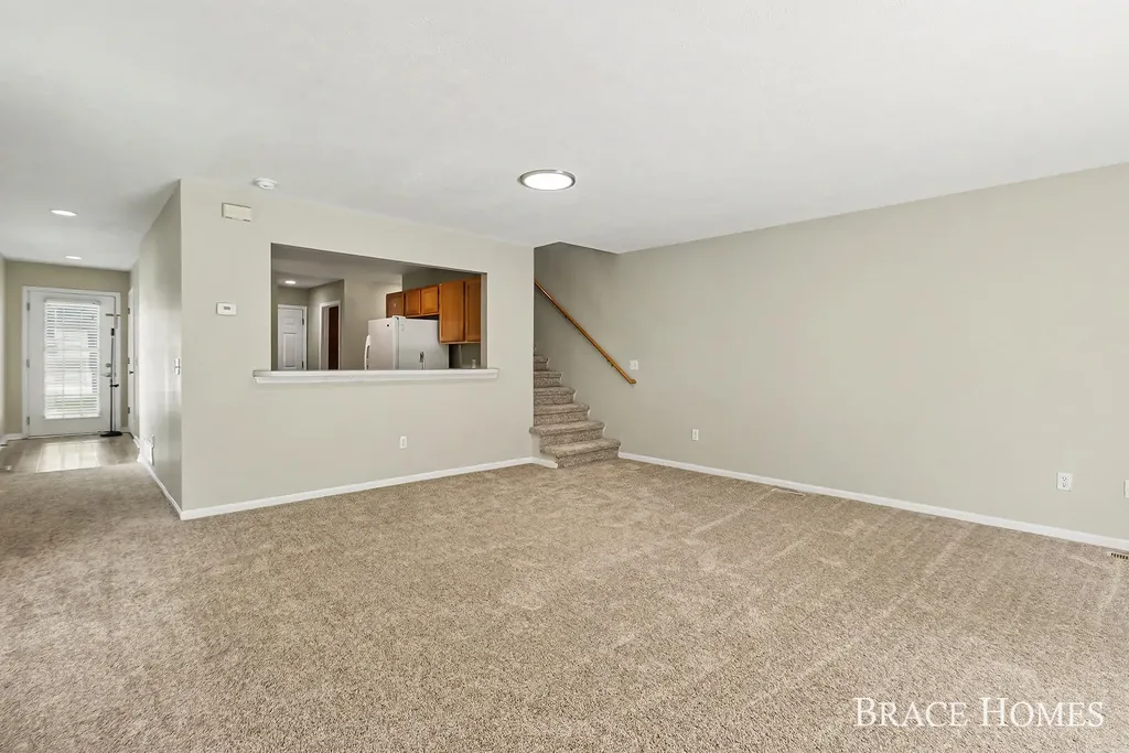 1776 Grand Court NE Grand Rapids Charter Township MI 49525
