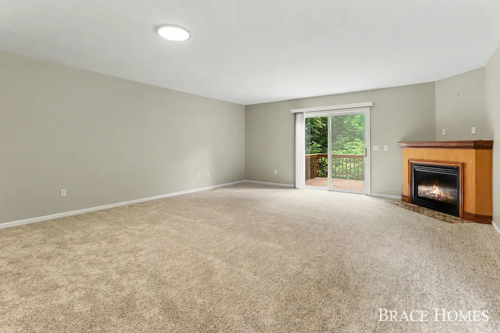 1776 Grand Court NE Grand Rapids Charter Township MI 49525