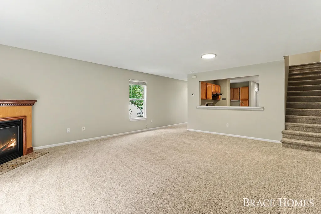 1776 Grand Court NE Grand Rapids Charter Township MI 49525