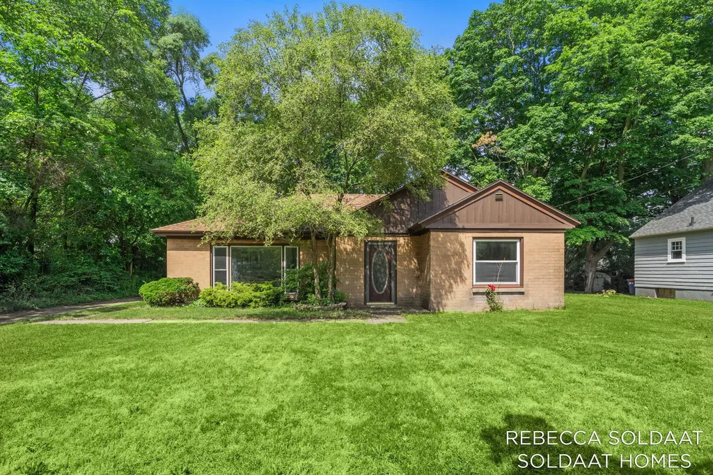 1621 Preston Avenue NW Grand Rapids City MI 49504