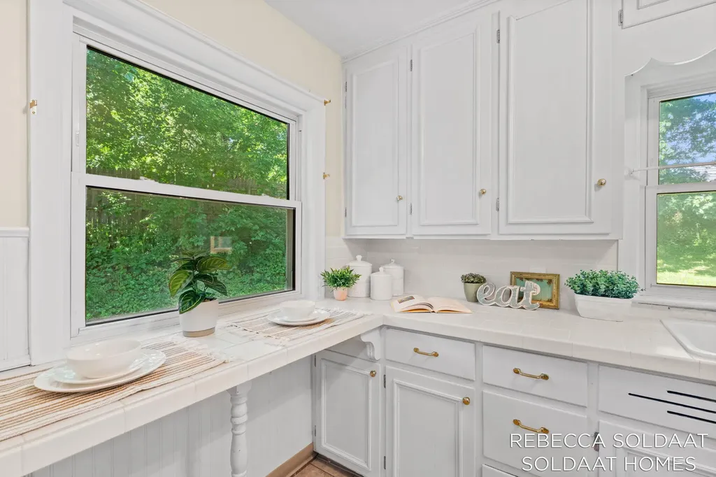 1621 Preston Avenue NW Grand Rapids City MI 49504