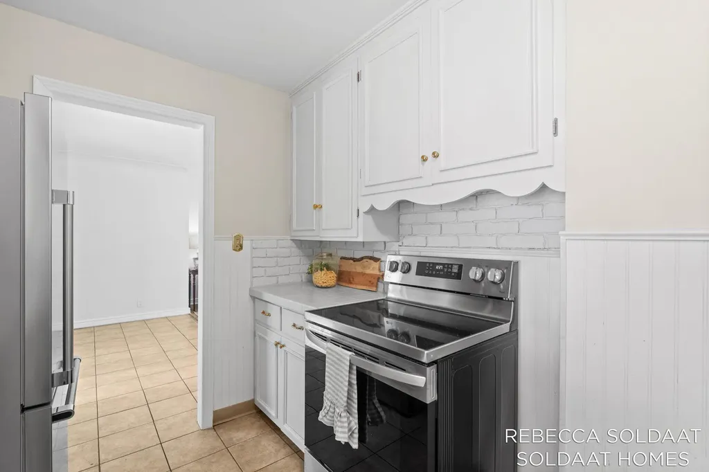 1621 Preston Avenue NW Grand Rapids City MI 49504