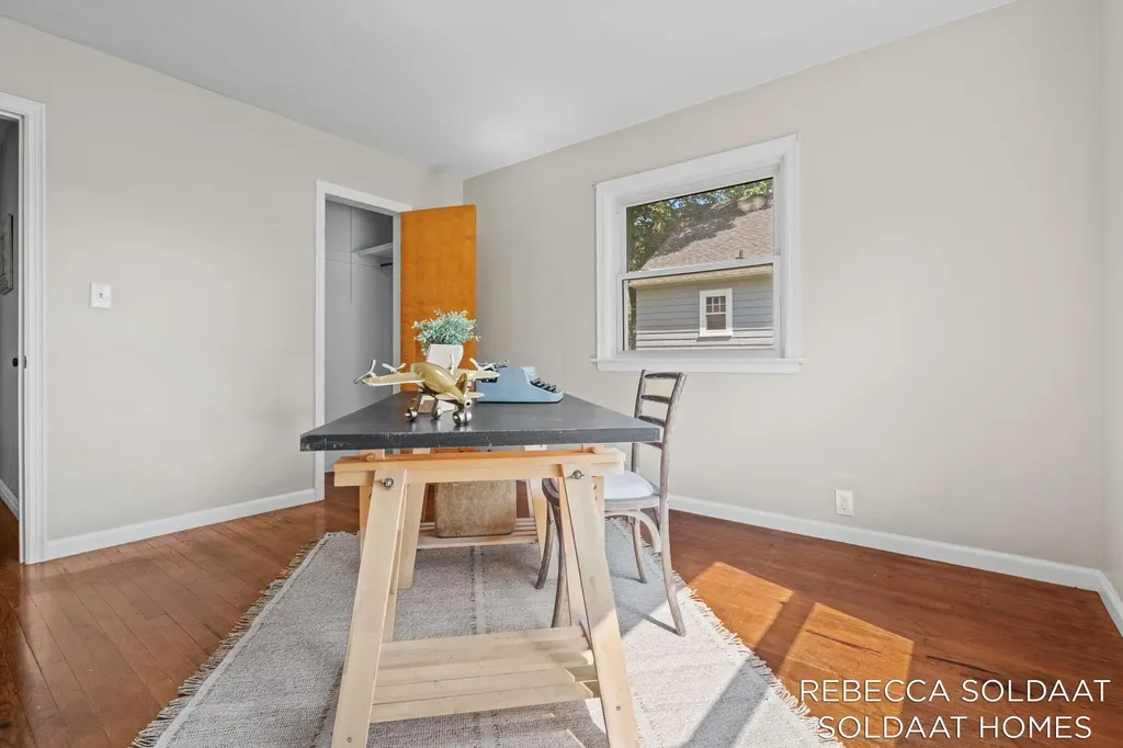 1621 Preston Avenue NW Grand Rapids City MI 49504