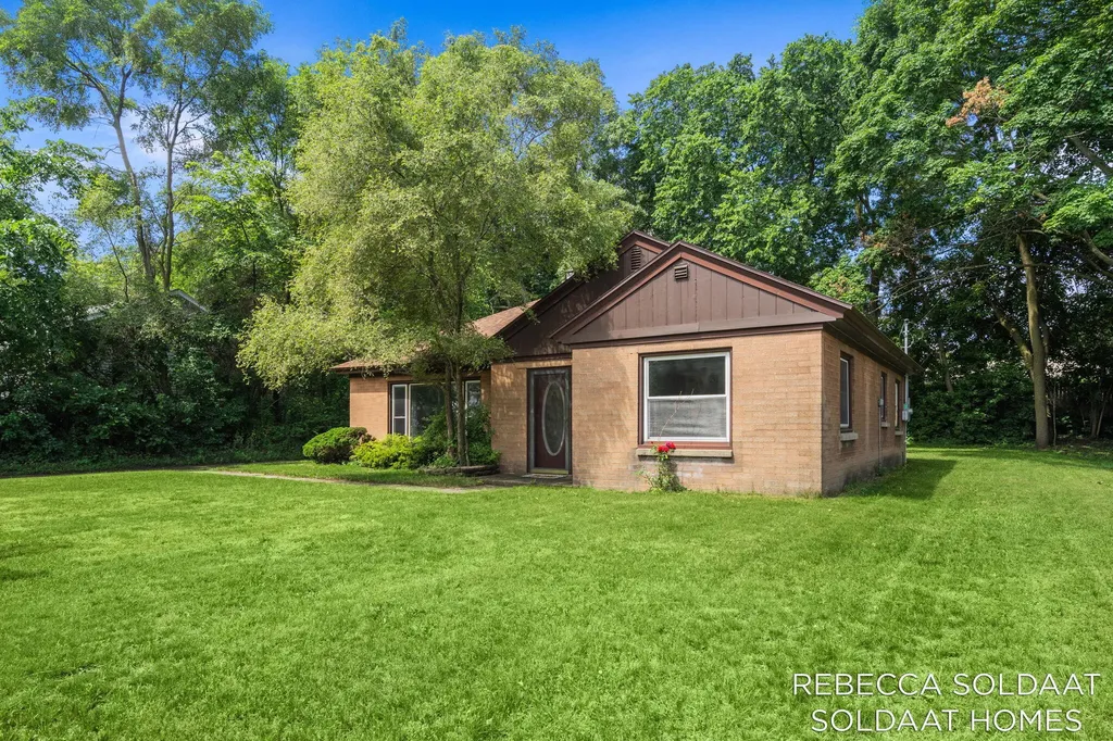 1621 Preston Avenue NW Grand Rapids City MI 49504