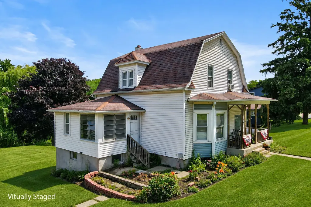 1367 E Riverside Drive Ionia Township MI 48846