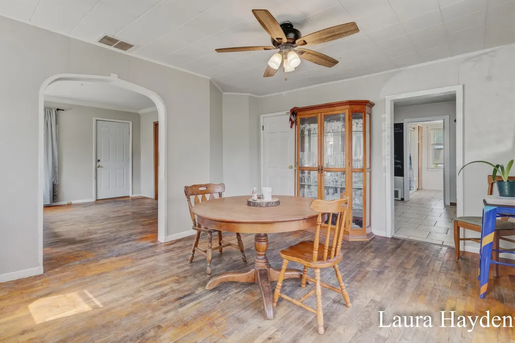 1367 E Riverside Drive Ionia Township MI 48846