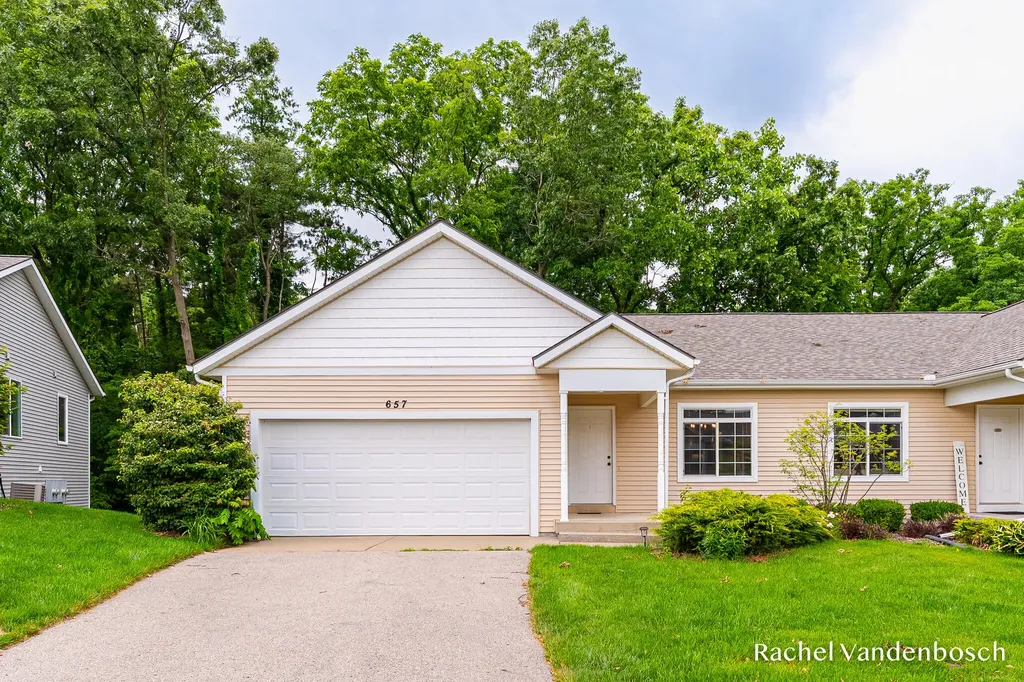 657 Wren Court Middleville Village MI 49333