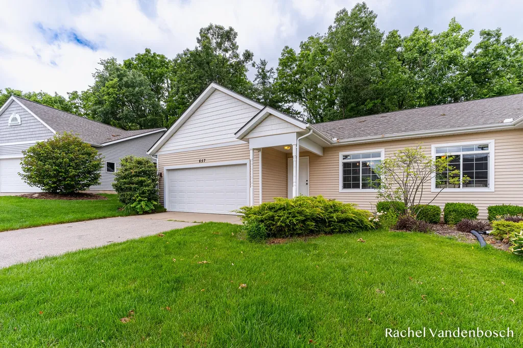657 Wren Court Middleville Village MI 49333