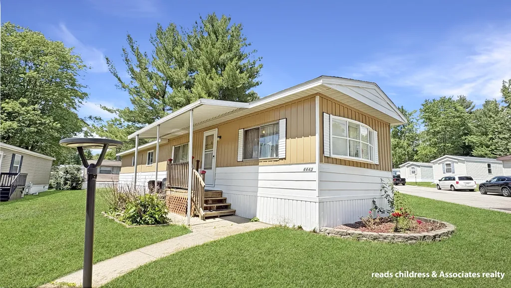 4443 Cedar Wood Street NE Plainfield Charter Township MI 49341