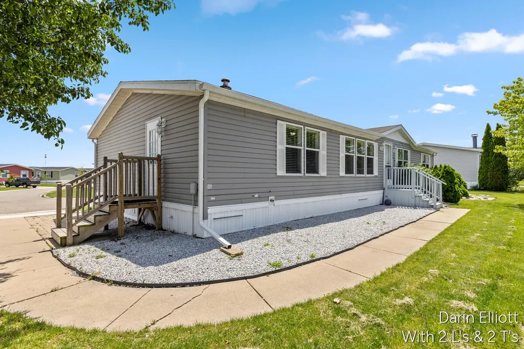 7204 E Grand River Avenue Portland Township MI 48875