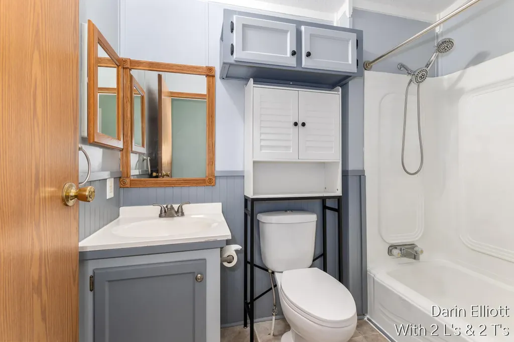 7204 E Grand River Avenue Portland Township MI 48875