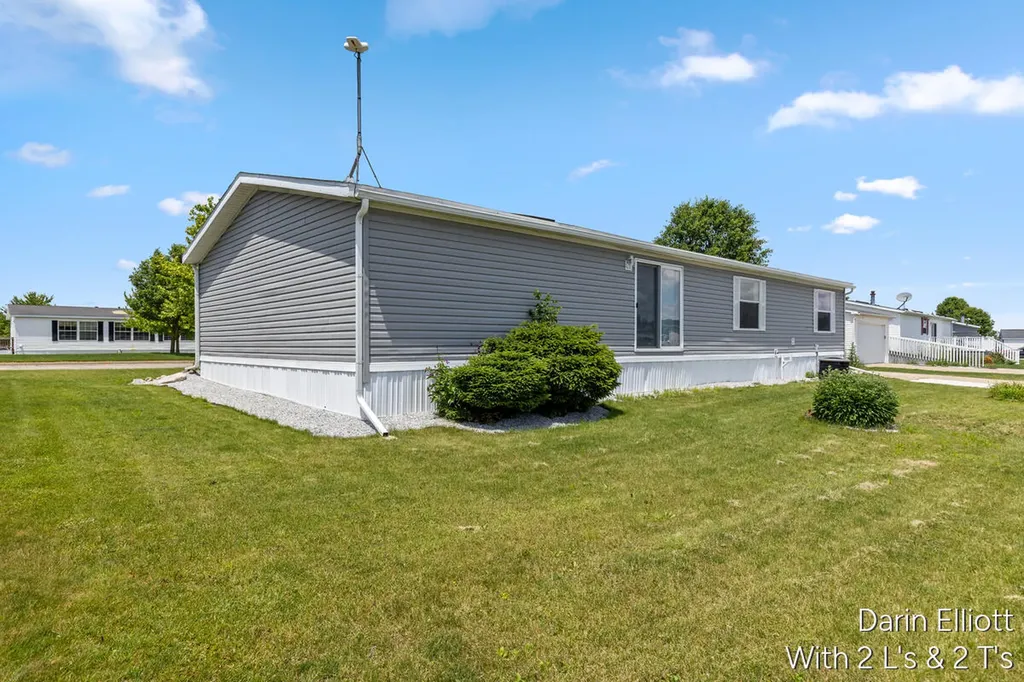 7204 E Grand River Avenue Portland Township MI 48875