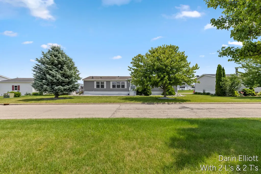 7204 E Grand River Avenue Portland Township MI 48875