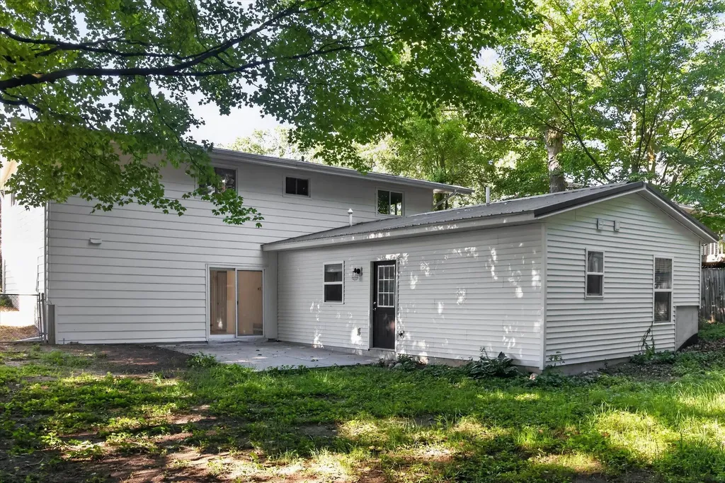 5043 New Orleans Street NE Cannon Township MI 49341