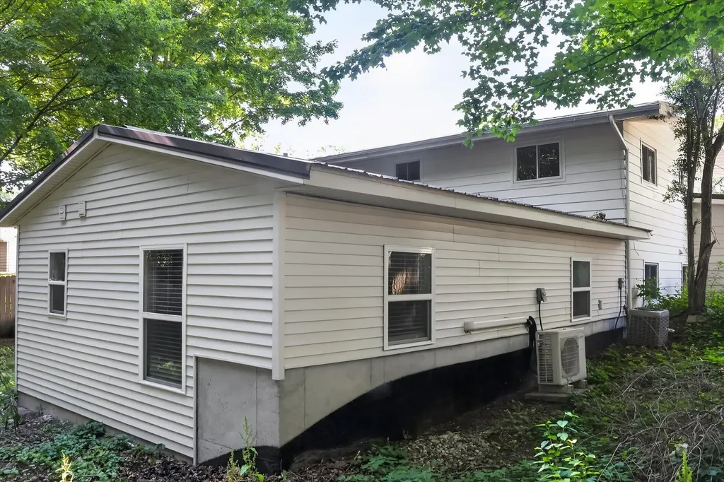 5043 New Orleans Street NE Cannon Township MI 49341