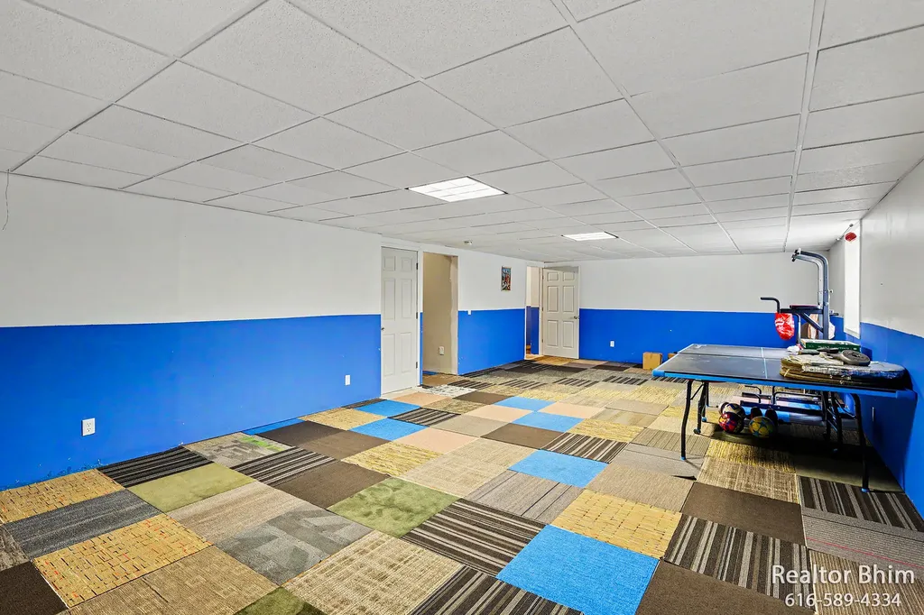 620 Worthington Drive Lansing City MI 48906