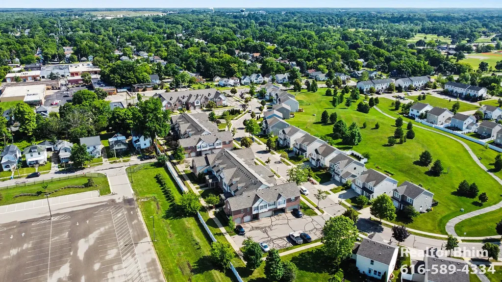 620 Worthington Drive Lansing City MI 48906