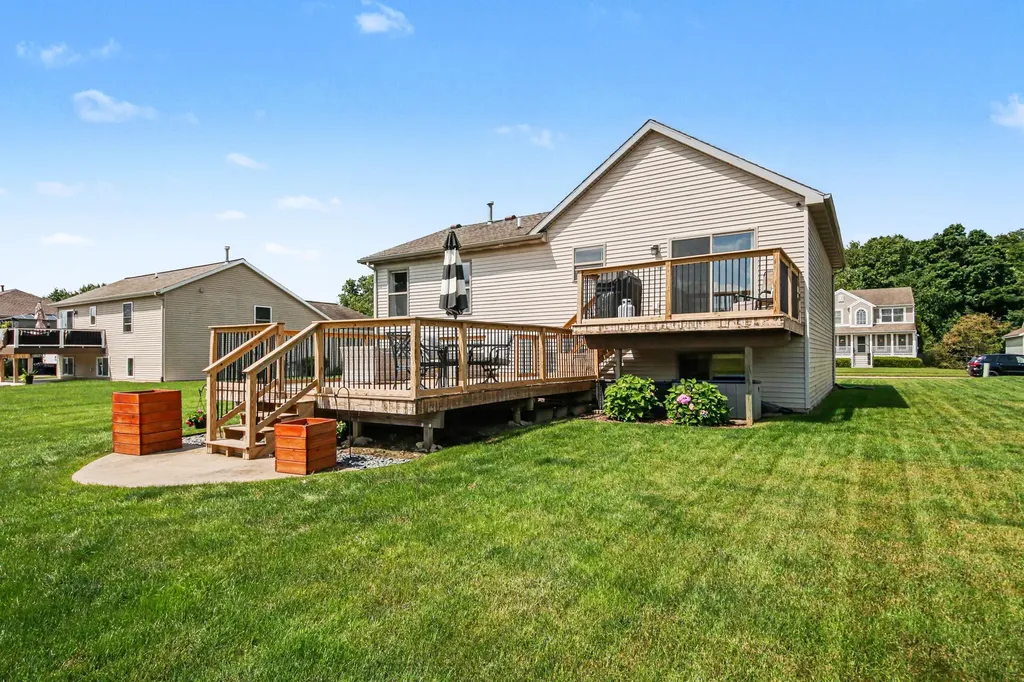 5338 Quest Drive SW Wyoming City MI 49418