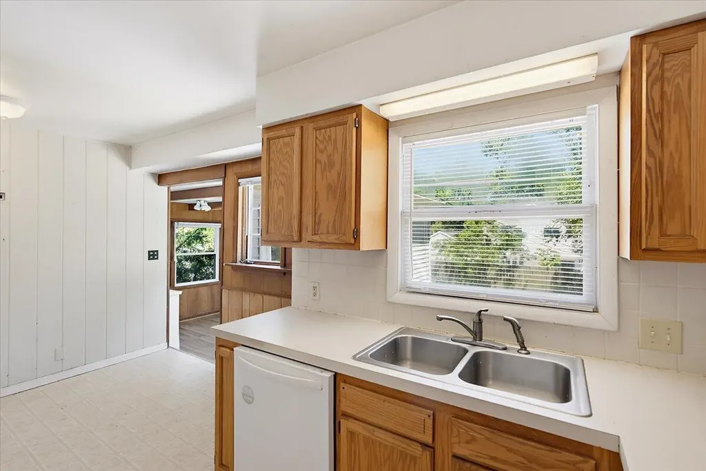 2223 Audobon Drive SE East Grand Rapids City MI 49506