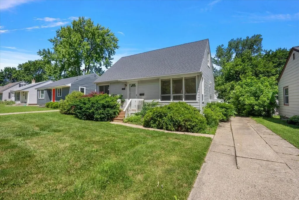 2223 Audobon Drive SE East Grand Rapids City MI 49506