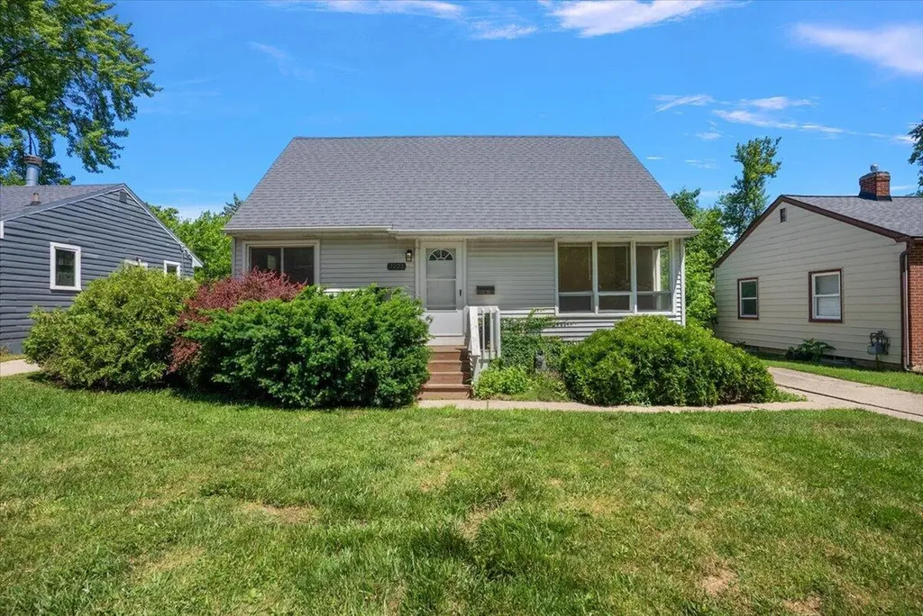 2223 Audobon Drive SE East Grand Rapids City MI 49506