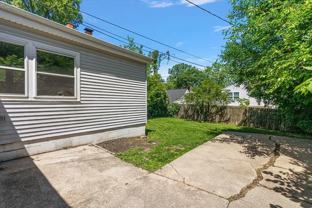 2223 Audobon Drive SE East Grand Rapids City MI 49506