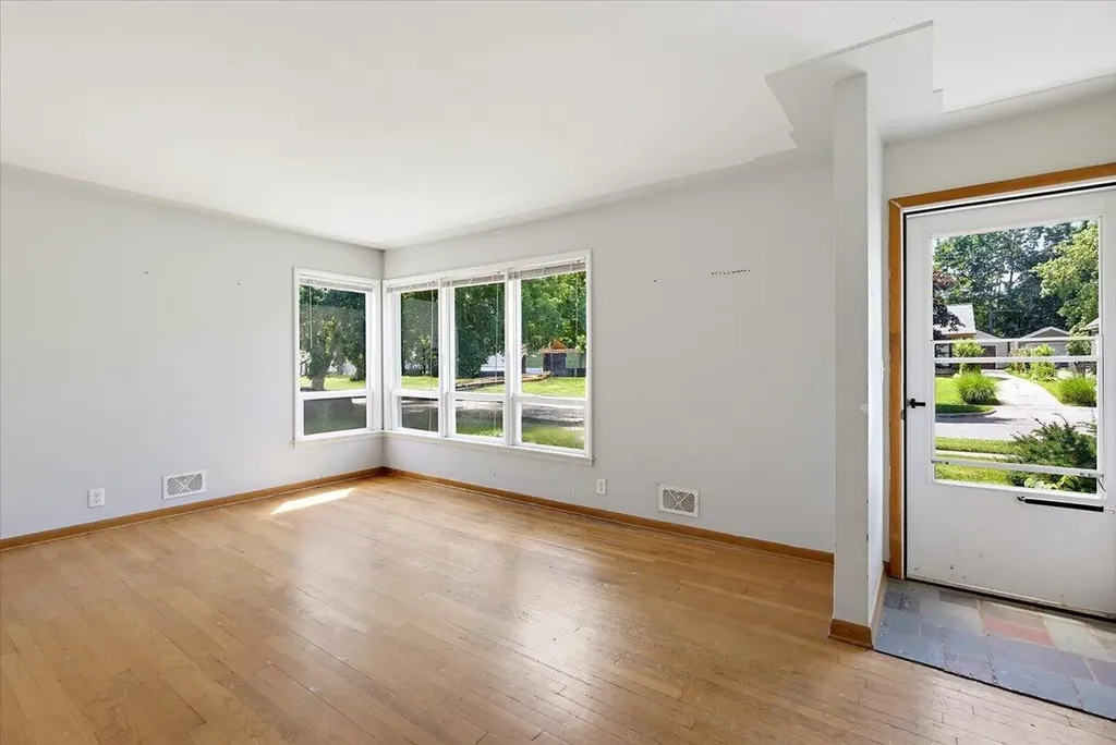 2223 Audobon Drive SE East Grand Rapids City MI 49506