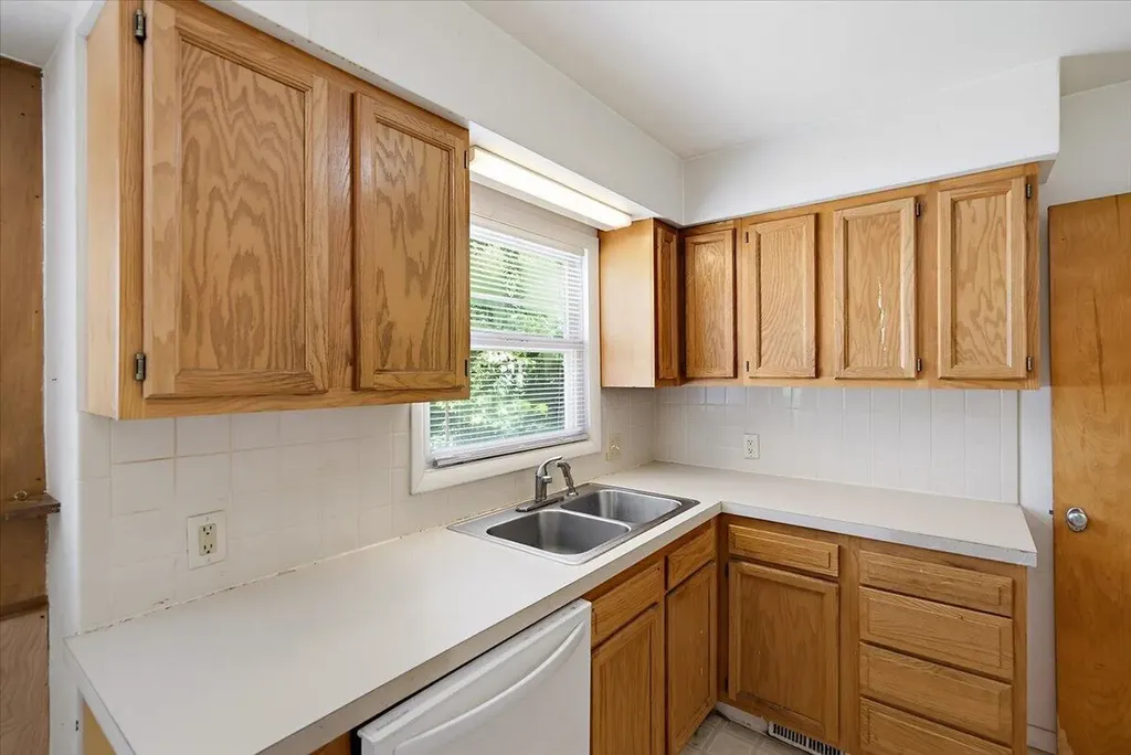 2223 Audobon Drive SE East Grand Rapids City MI 49506