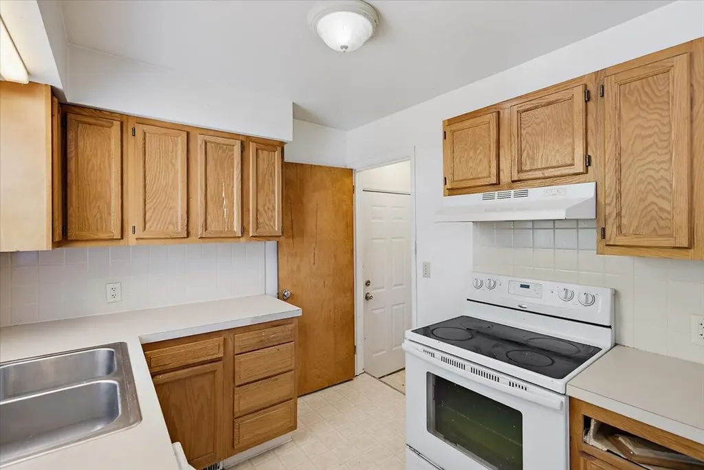 2223 Audobon Drive SE East Grand Rapids City MI 49506