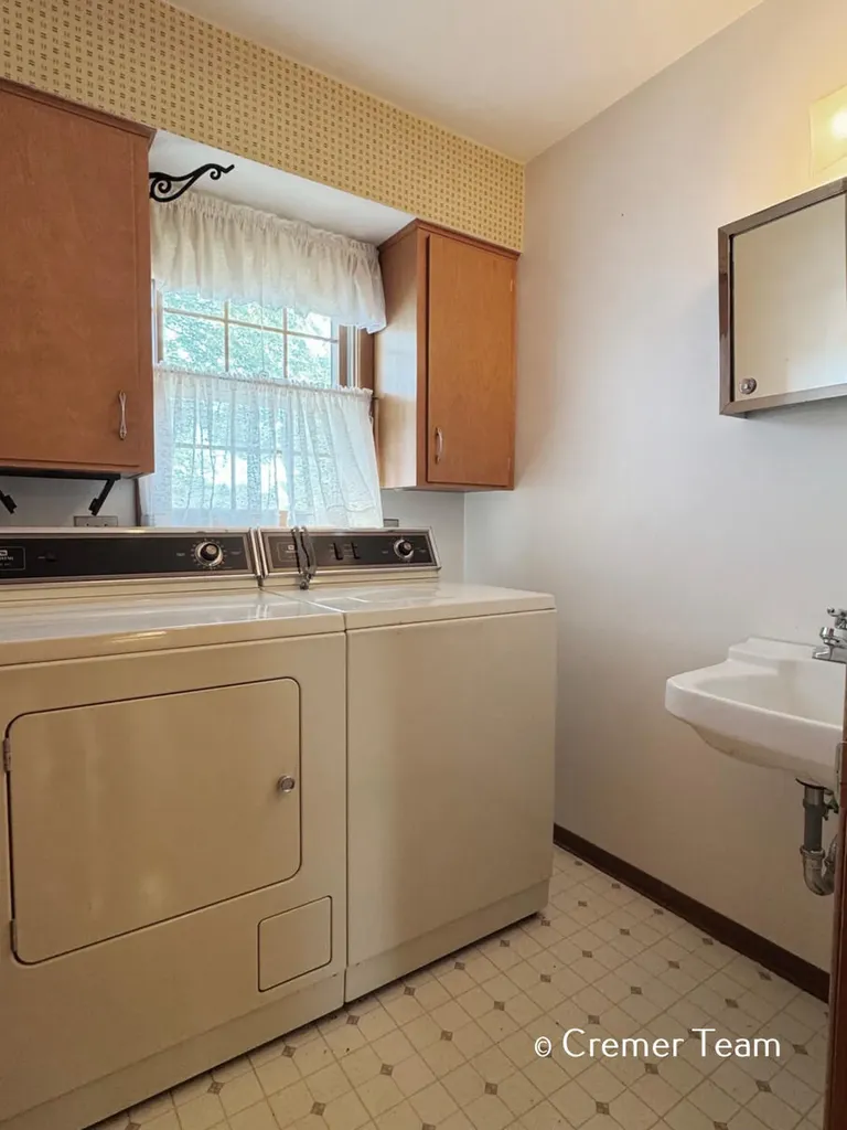 9068 Victor Avenue Georgetown Charter Township MI 49428