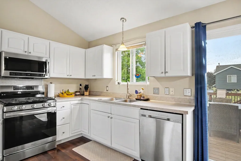 3014 Stonewood Street NW Grand Rapids City MI 49504