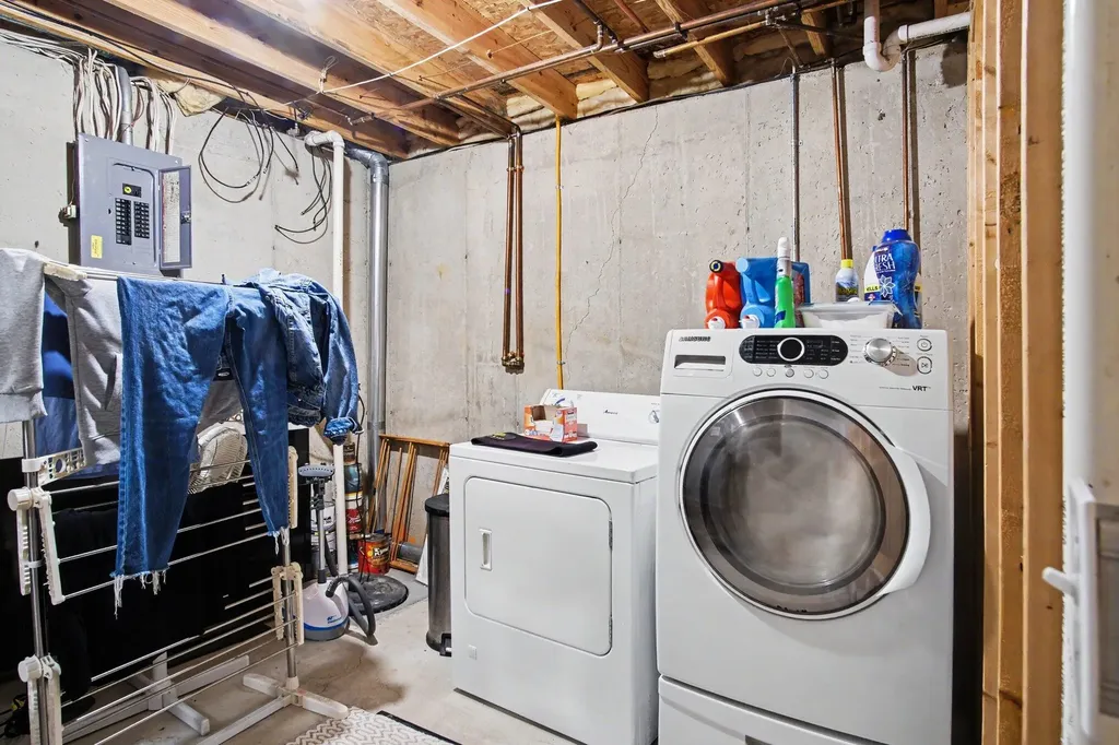 3014 Stonewood Street NW Grand Rapids City MI 49504