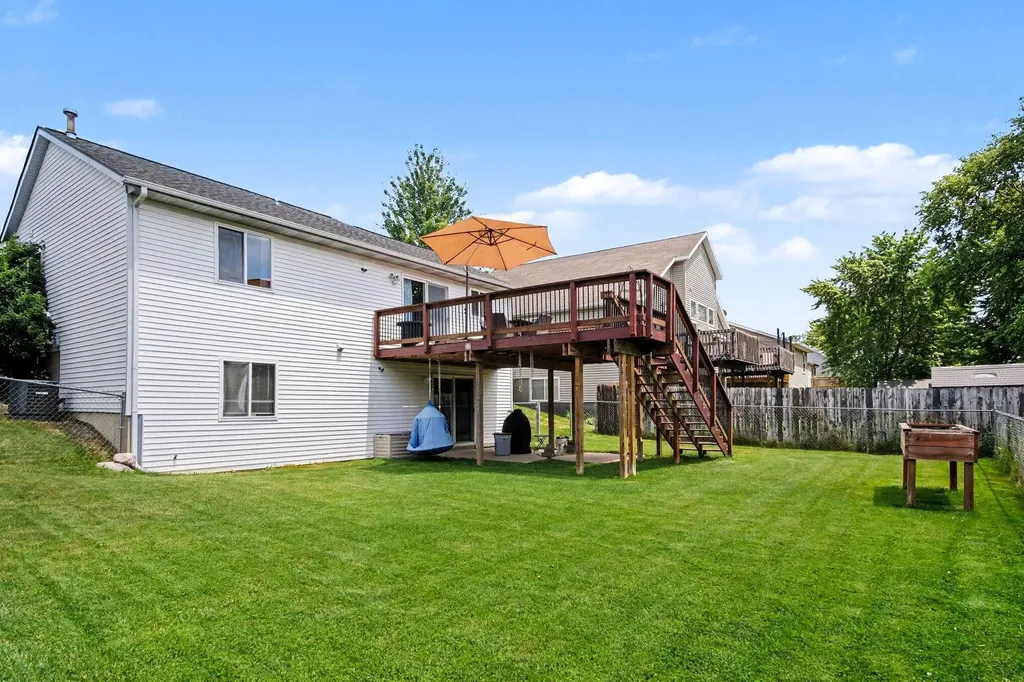 3014 Stonewood Street NW Grand Rapids City MI 49504
