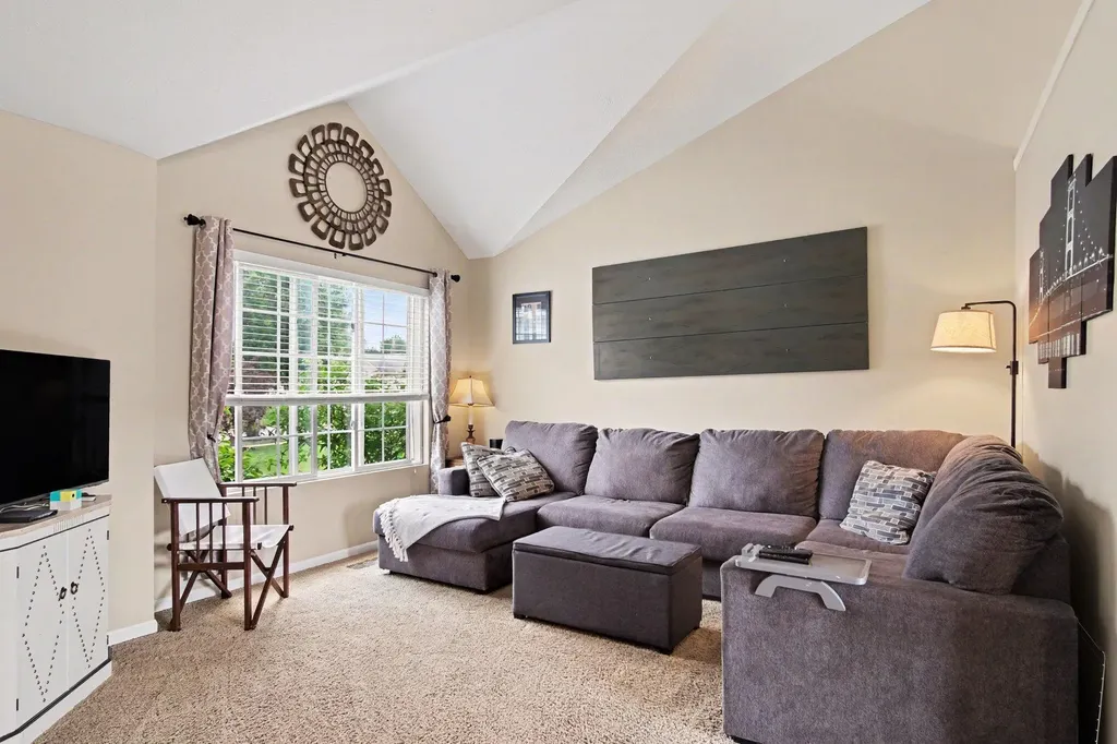 3014 Stonewood Street NW Grand Rapids City MI 49504